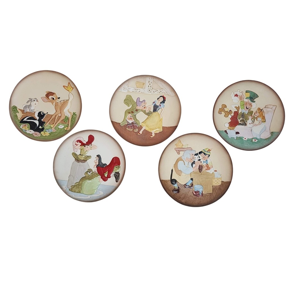 5 Disney Magic Memories Limited Edition Collector Plates 3D Relief Low Numbers